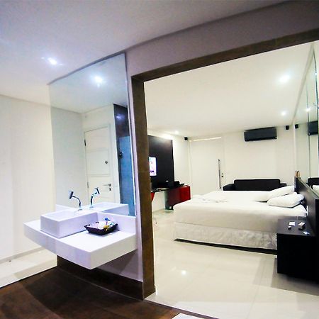 Tititi Motel (Adults Only) Olinda Exterior foto